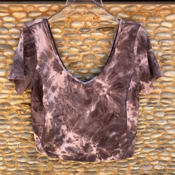 Lululemon Size 10 Berry/Beige Buttery Soft Nulu Align Tee NWT - Picture 4 of 9